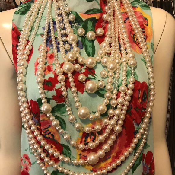 Beautiful Pearls of course! 9 strands of fab! - Picture 8 of 8